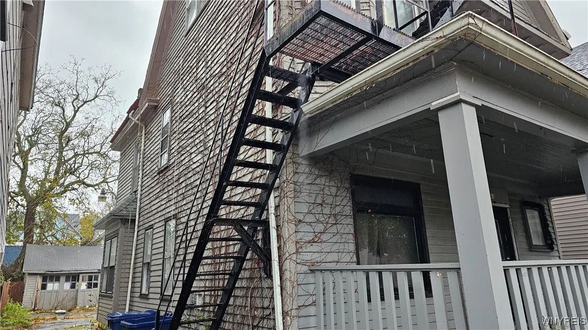 663 Hopkins Street, Buffalo, New York 14220, Buffalo, New York 14220, 5 Bedrooms Bedrooms, ,3 BathroomsBathrooms,Residential,For Sale,663 Hopkins Street, Buffalo, New York 14220,0,B1652064