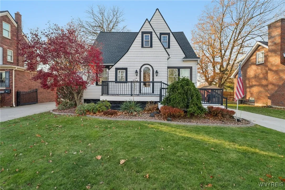 17 South Shore Boulevard, Lackawanna, New York 142, Lackawanna, New York 14218, 3 Bedrooms Bedrooms, 8 Rooms Rooms,1 BathroomBathrooms,Residential,Closed,17 South Shore Boulevard, Lackawanna, New York 142,0,B1651296