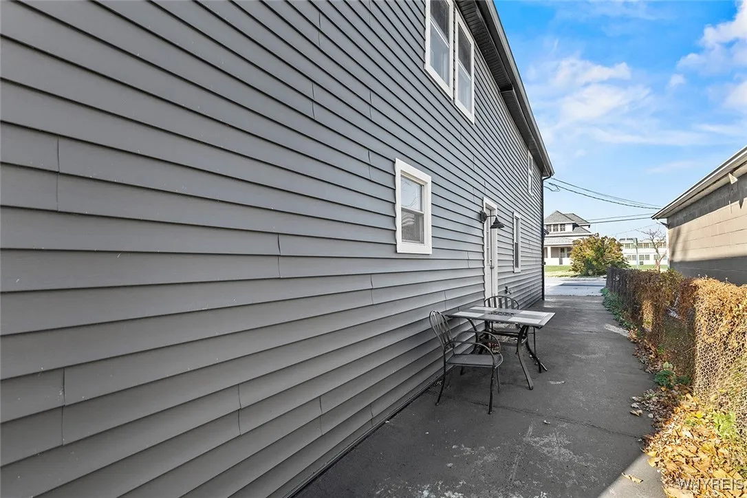 93 Edgar Avenue, Tonawanda, New York 14207, Tonawanda, New York 14207, 6 Bedrooms Bedrooms, ,2 BathroomsBathrooms,Residential,Closed,93 Edgar Avenue, Tonawanda, New York 14207,0,B1651923