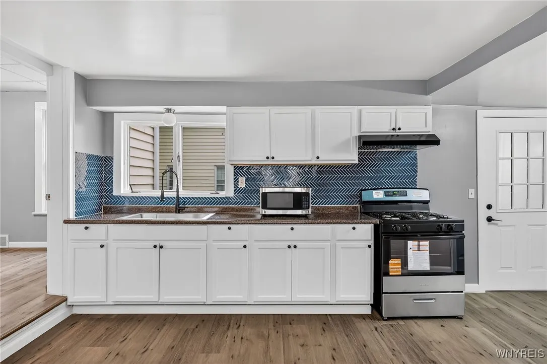 54 Roma Avenue, Buffalo, New York 14215, Buffalo, New York 14215, 3 Bedrooms Bedrooms, 5 Rooms Rooms,1 BathroomBathrooms,Residential,For Sale,54 Roma Avenue, Buffalo, New York 14215,0,B1652088