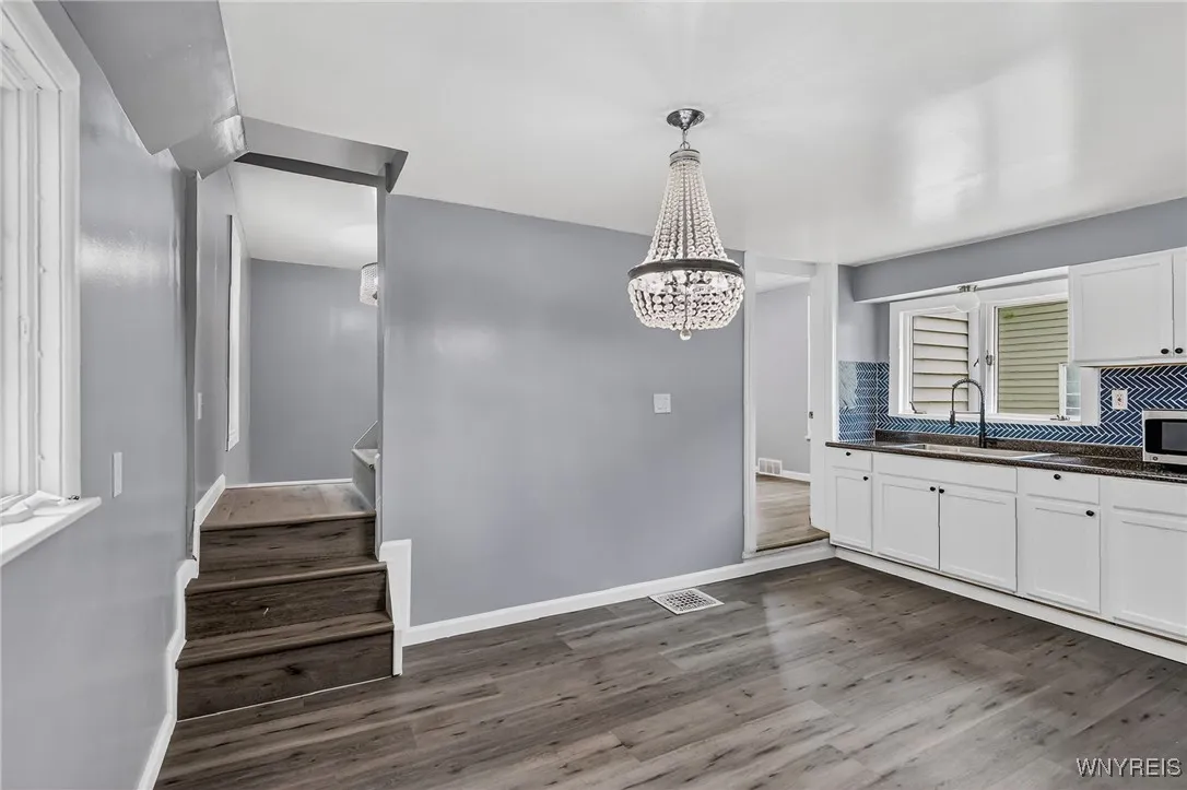 54 Roma Avenue, Buffalo, New York 14215, Buffalo, New York 14215, 3 Bedrooms Bedrooms, 5 Rooms Rooms,1 BathroomBathrooms,Residential,For Sale,54 Roma Avenue, Buffalo, New York 14215,0,B1652088