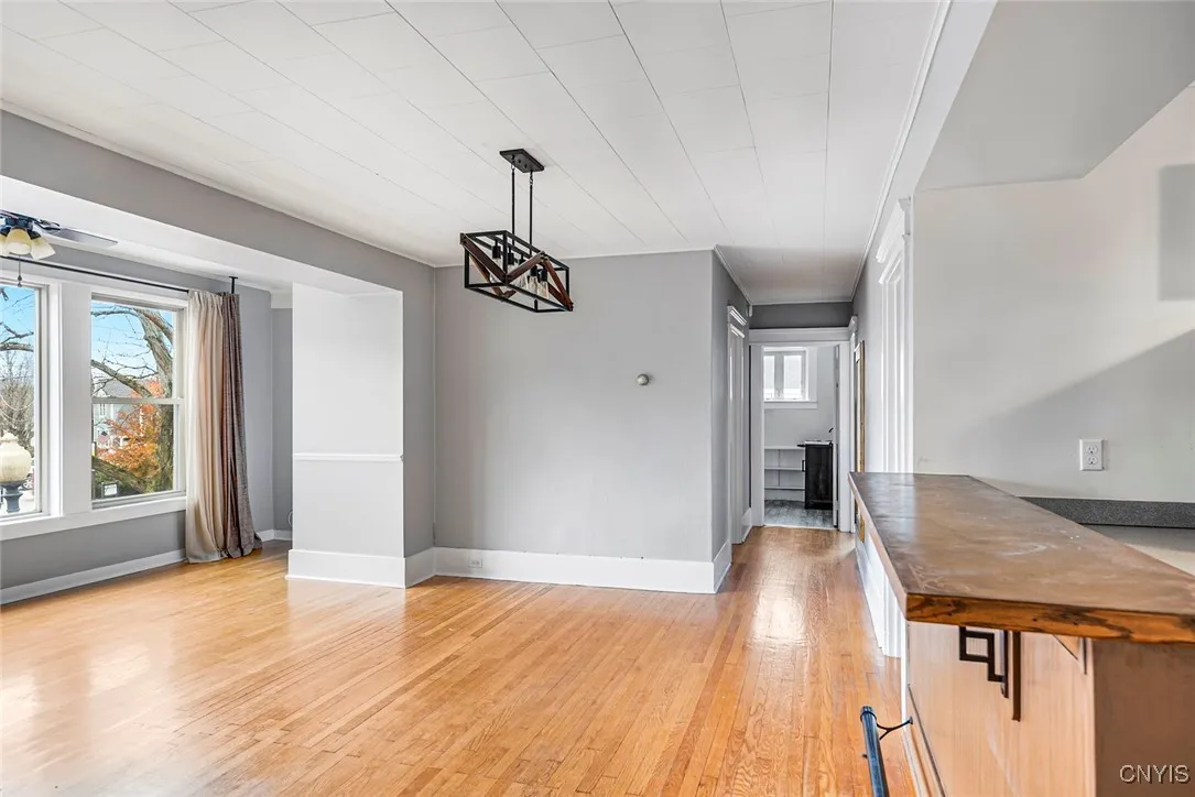 22 Jordan Street 2, Skaneateles, New York 13152, Skaneateles, New York 13152, 3 Bedrooms Bedrooms, 7 Rooms Rooms,1 BathroomBathrooms,Residential Lease,Closed,22 Jordan Street 2, Skaneateles, New York 13152,0,S1652078