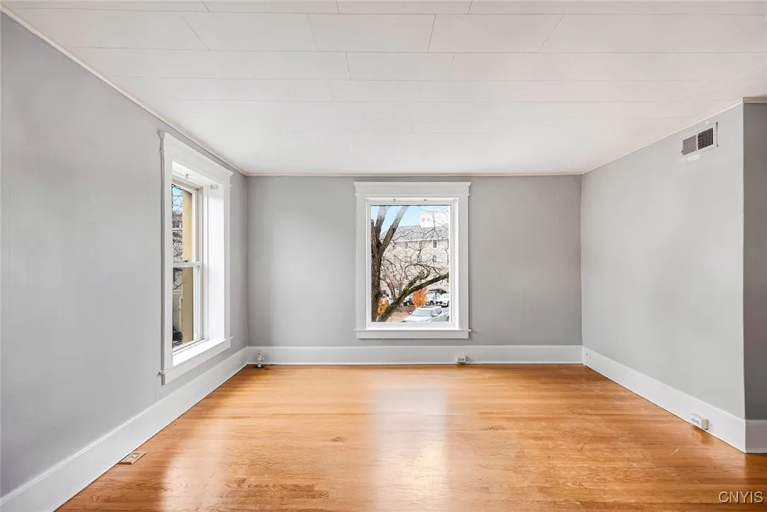 22 Jordan Street 2, Skaneateles, New York 13152, Skaneateles, New York 13152, 3 Bedrooms Bedrooms, 7 Rooms Rooms,1 BathroomBathrooms,Residential Lease,Closed,22 Jordan Street 2, Skaneateles, New York 13152,0,S1652078