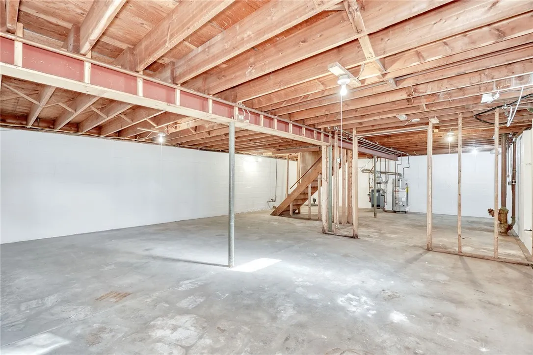 Full Unfinished Basement!