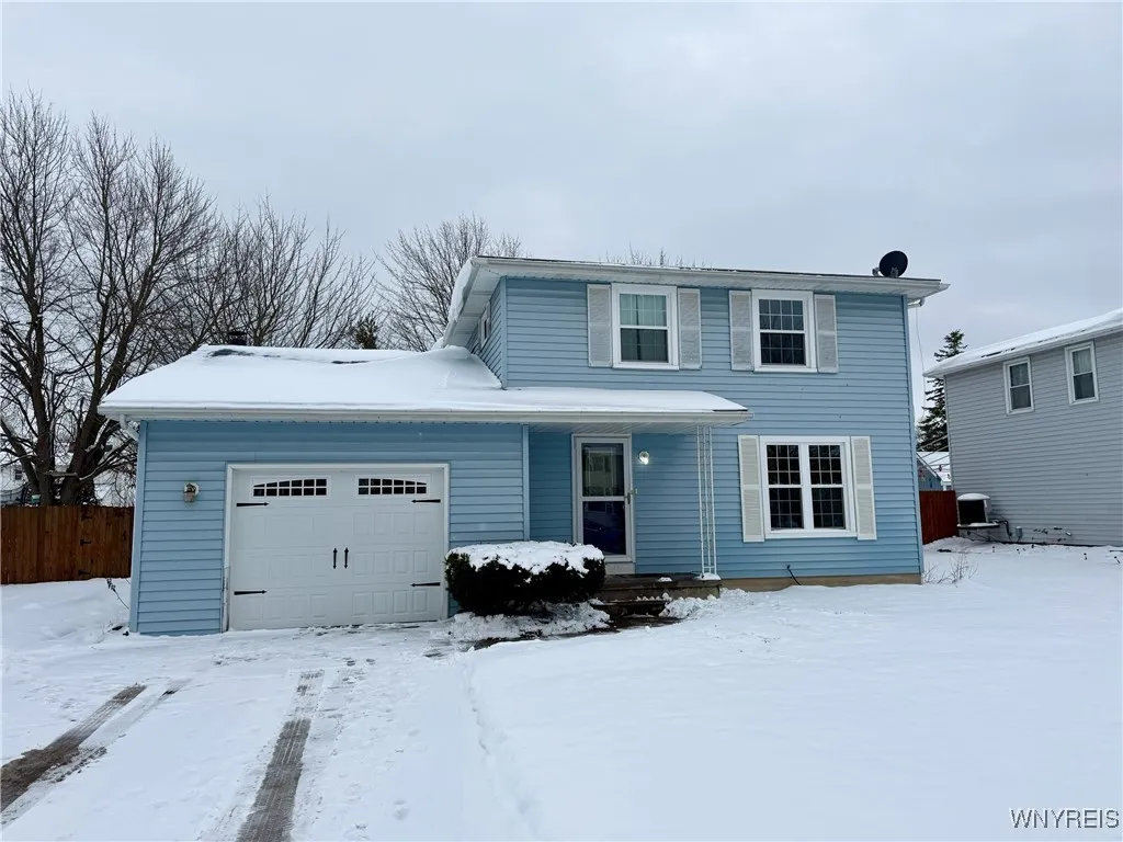 1912 Creekside Drive, Grand Island, New York 14072, Grand Island, New York 14072, 3 Bedrooms Bedrooms, 7 Rooms Rooms,1 BathroomBathrooms,Residential,Closed,1912 Creekside Drive, Grand Island, New York 14072,0,B1651875