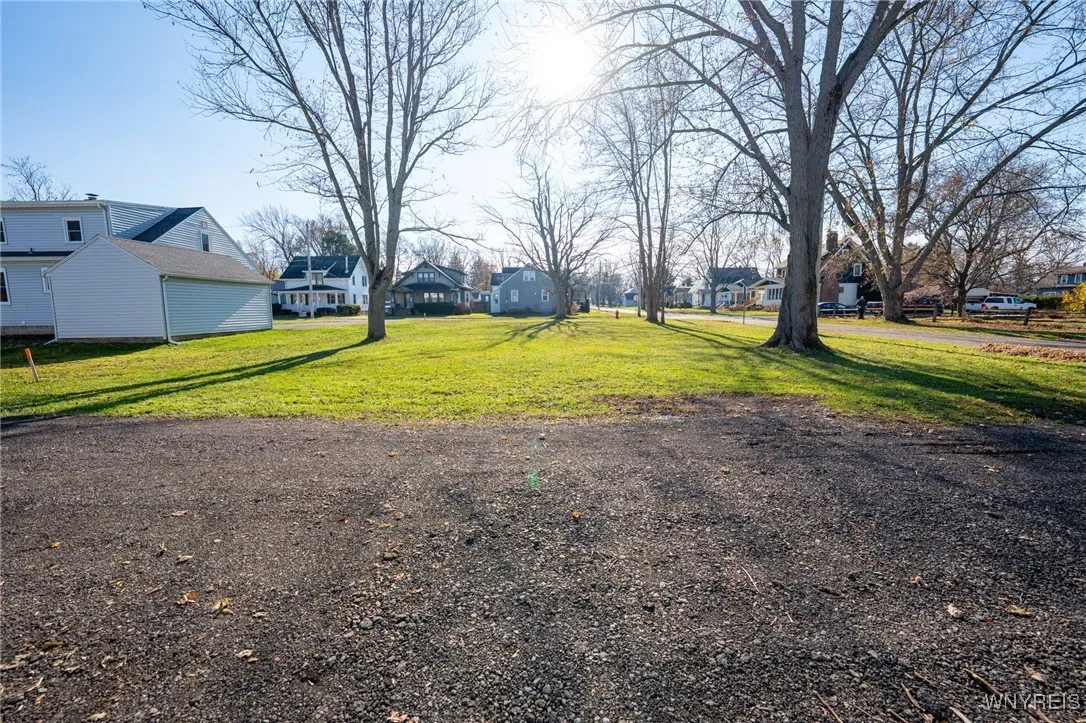 49 Lorain Street, Evans, New York 14006, Evans, New York 14006, 2 Bedrooms Bedrooms, 6 Rooms Rooms,1 BathroomBathrooms,Residential,For Sale,49 Lorain Street, Evans, New York 14006,0,B1652139