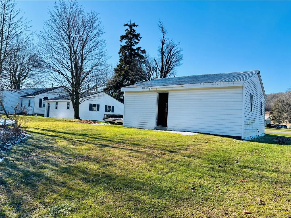 3214 State Route 8, Bridgewater, New York 13313, Bridgewater, New York 13313, 2 Bedrooms Bedrooms, 8 Rooms Rooms,1 BathroomBathrooms,Residential,For Sale,3214 State Route 8, Bridgewater, New York 13313,0,R1651428