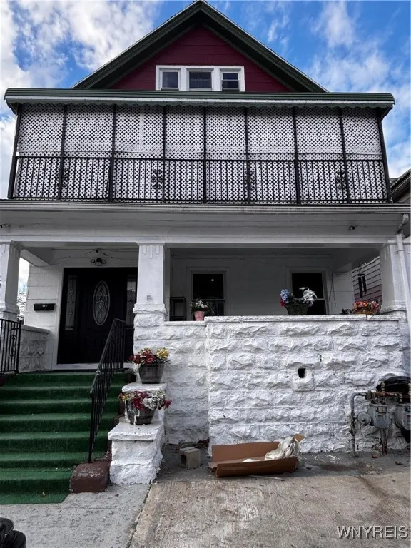 432 Wohlers Avenue 1, Buffalo, New York 14208, Buffalo, New York 14208, 3 Bedrooms Bedrooms, 6 Rooms Rooms,1 BathroomBathrooms,Residential Lease,For Rent,432 Wohlers Avenue 1, Buffalo, New York 14208,0,B1652227