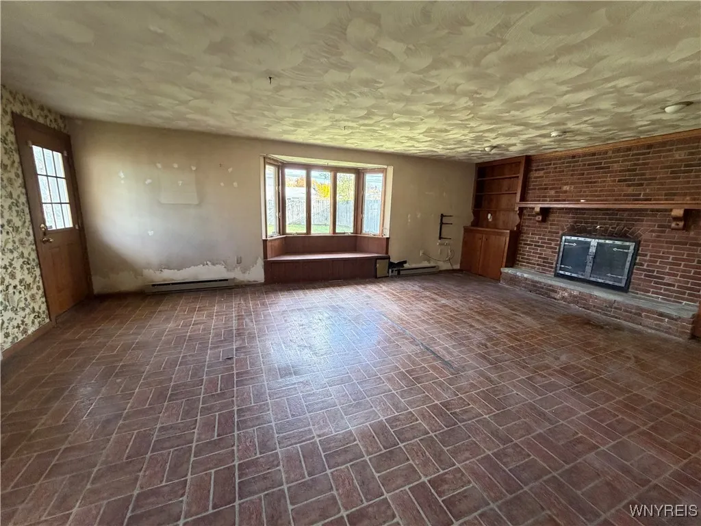 107 Maplegrove Avenue, Tonawanda, New York 14150, Tonawanda, New York 14150, 3 Bedrooms Bedrooms, 8 Rooms Rooms,1 BathroomBathrooms,Residential,For Sale,107 Maplegrove Avenue, Tonawanda, New York 14150,0,B1651781