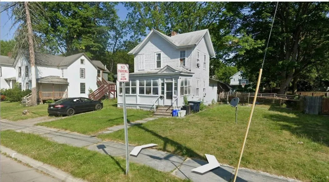 410 West 3rd Street, Elmira City, New York 14901, Elmira City, New York 14901, 4 Bedrooms Bedrooms, 8 Rooms Rooms,2 BathroomsBathrooms,Residential,For Sale,410 West 3rd Street, Elmira City, New York 14901,0,R1652254