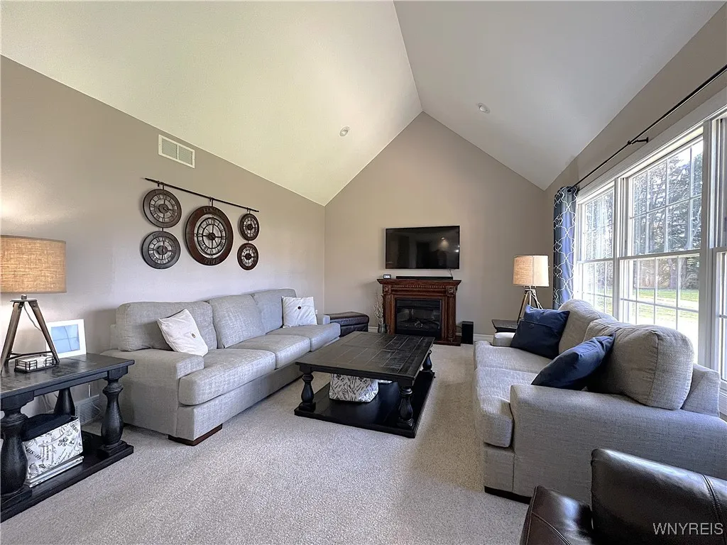 286 Haussauer Road, Amherst, New York 14068, Amherst, New York 14068, 4 Bedrooms Bedrooms, 9 Rooms Rooms,2 BathroomsBathrooms,Residential,Closed,286 Haussauer Road, Amherst, New York 14068,0,B1652251