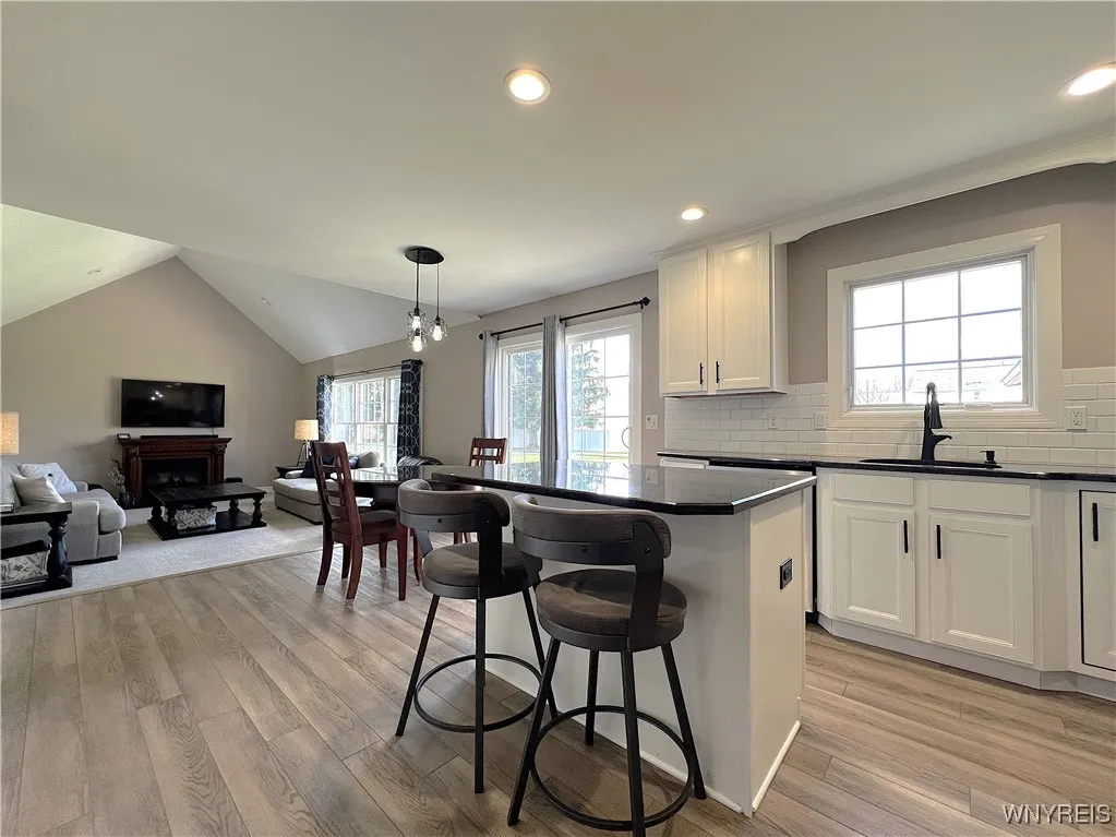 286 Haussauer Road, Amherst, New York 14068, Amherst, New York 14068, 4 Bedrooms Bedrooms, 9 Rooms Rooms,2 BathroomsBathrooms,Residential,Closed,286 Haussauer Road, Amherst, New York 14068,0,B1652251