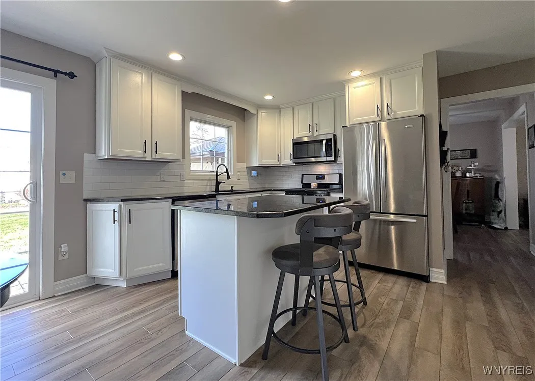 286 Haussauer Road, Amherst, New York 14068, Amherst, New York 14068, 4 Bedrooms Bedrooms, 9 Rooms Rooms,2 BathroomsBathrooms,Residential,Closed,286 Haussauer Road, Amherst, New York 14068,0,B1652251