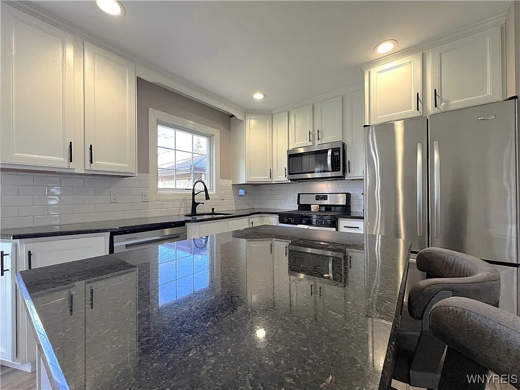286 Haussauer Road, Amherst, New York 14068, Amherst, New York 14068, 4 Bedrooms Bedrooms, 9 Rooms Rooms,2 BathroomsBathrooms,Residential,Closed,286 Haussauer Road, Amherst, New York 14068,0,B1652251