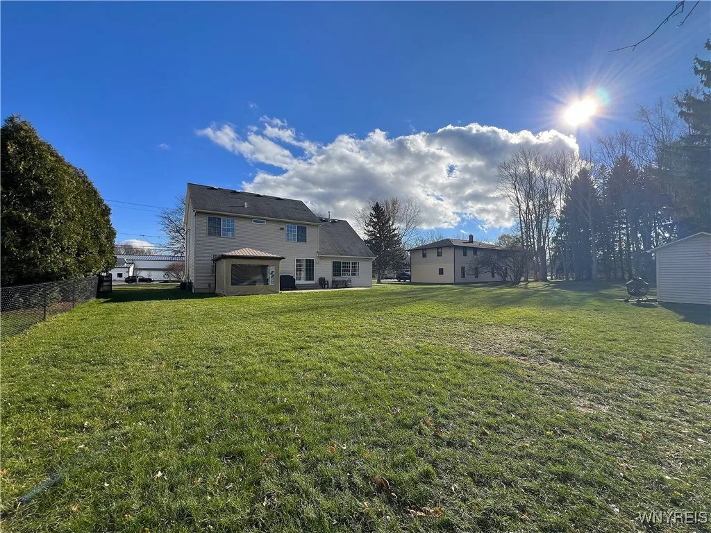 286 Haussauer Road, Amherst, New York 14068, Amherst, New York 14068, 4 Bedrooms Bedrooms, 9 Rooms Rooms,2 BathroomsBathrooms,Residential,Closed,286 Haussauer Road, Amherst, New York 14068,0,B1652251