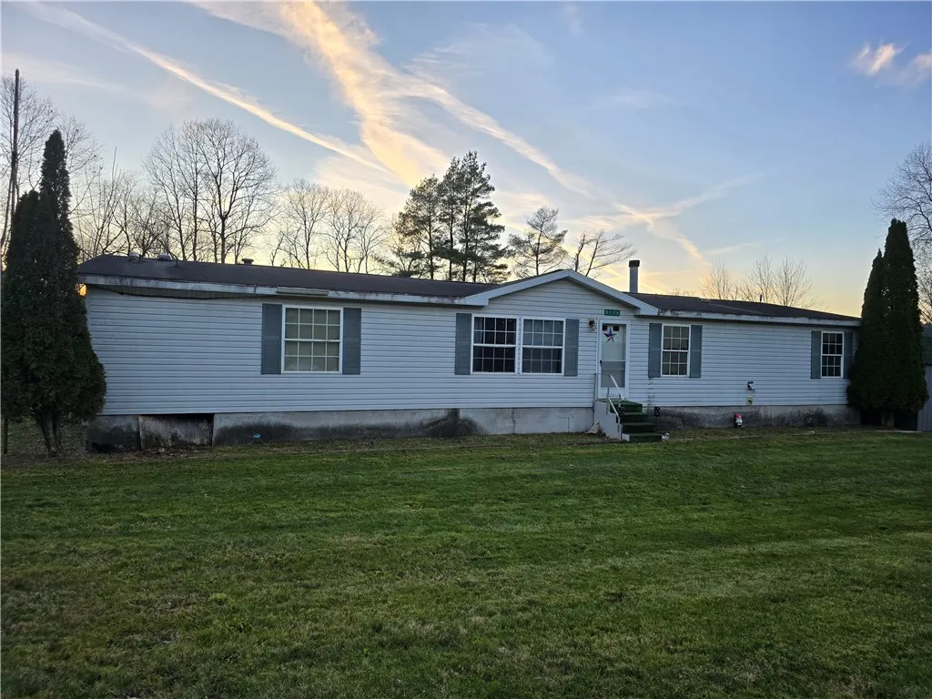 5179 State Highway 41, Smithville, New York 13841, Smithville, New York 13841, 4 Bedrooms Bedrooms, 10 Rooms Rooms,2 BathroomsBathrooms,Residential,For Sale,5179 State Highway 41, Smithville, New York 13841,0,R1652264