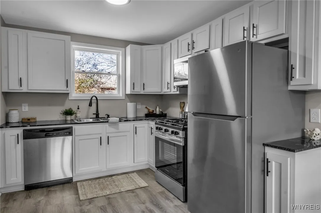 24 Commercial Street, Hamburg, New York 14219, Hamburg, New York 14219, 4 Bedrooms Bedrooms, ,2 BathroomsBathrooms,Residential,For Sale,24 Commercial Street, Hamburg, New York 14219,0,B1649246