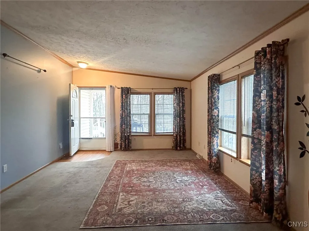 355 Aspen Drive, Utica, New York 13502, Utica, New York 13502, 3 Bedrooms Bedrooms, 6 Rooms Rooms,2 BathroomsBathrooms,Residential,For Sale,355 Aspen Drive, Utica, New York 13502,0,S1652320