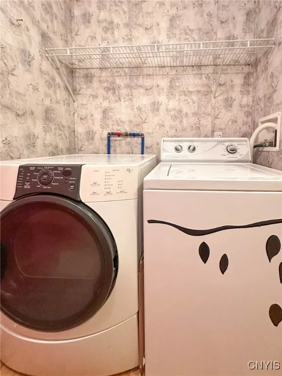 355 Aspen Drive, Utica, New York 13502, Utica, New York 13502, 3 Bedrooms Bedrooms, 6 Rooms Rooms,2 BathroomsBathrooms,Residential,For Sale,355 Aspen Drive, Utica, New York 13502,0,S1652320