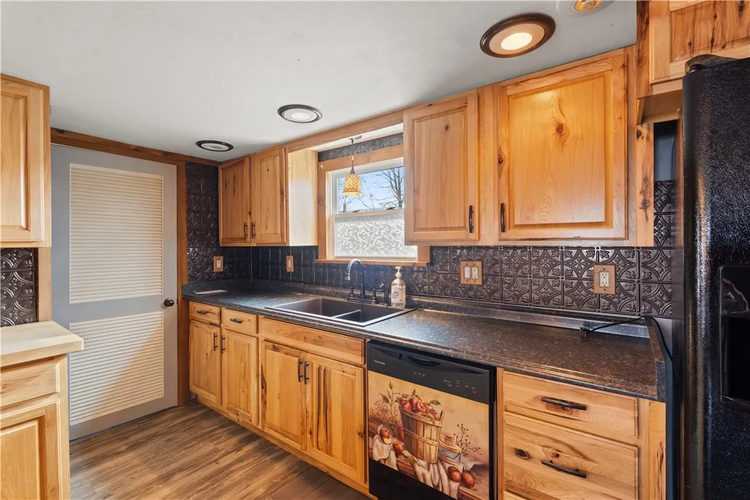 63 South Main Street, Potter, New York 14544, Potter, New York 14544, 3 Bedrooms Bedrooms, 8 Rooms Rooms,1 BathroomBathrooms,Residential,For Sale,63 South Main Street, Potter, New York 14544,0,R1650332