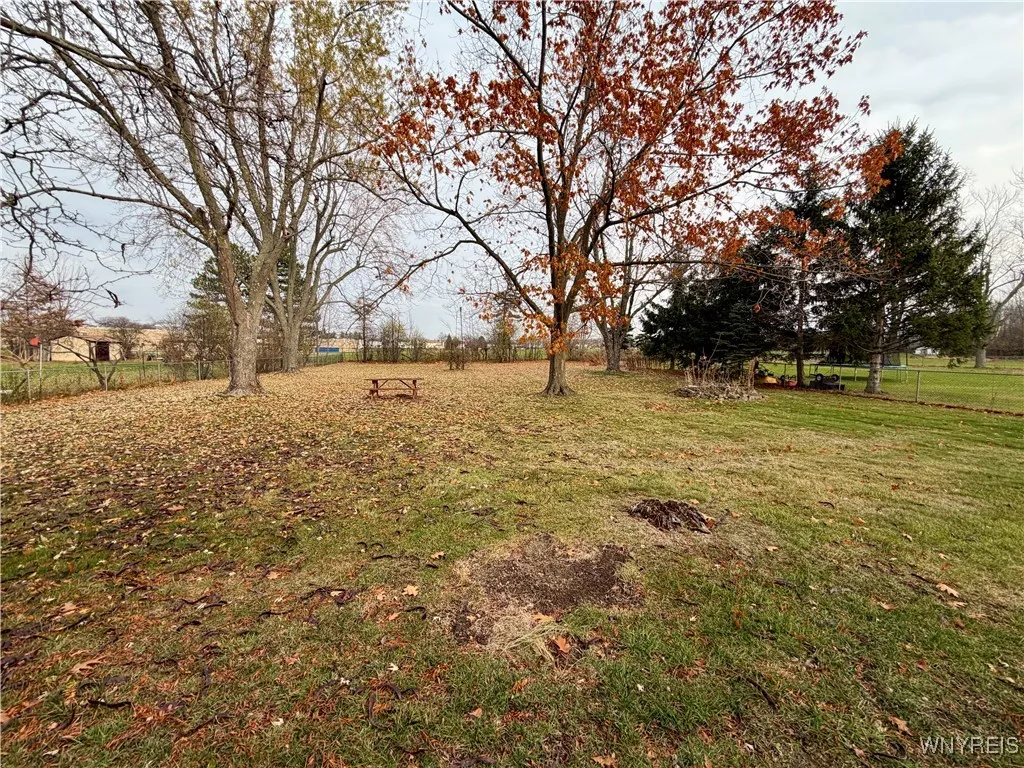 5559 Stilwell Road, Hamburg, New York 14075, Hamburg, New York 14075, 2 Bedrooms Bedrooms, 5 Rooms Rooms,1 BathroomBathrooms,Residential,Closed,5559 Stilwell Road, Hamburg, New York 14075,0,B1651707
