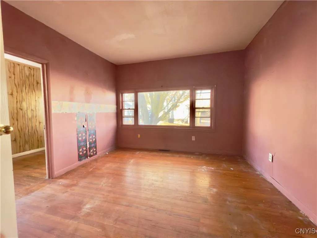 231 Grumbach Avenue, Syracuse, New York 13203, Syracuse, New York 13203, 3 Bedrooms Bedrooms, 6 Rooms Rooms,1 BathroomBathrooms,Residential,For Sale,231 Grumbach Avenue, Syracuse, New York 13203,0,S1652357