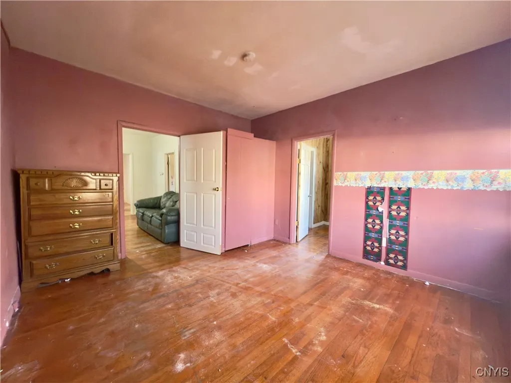 231 Grumbach Avenue, Syracuse, New York 13203, Syracuse, New York 13203, 3 Bedrooms Bedrooms, 6 Rooms Rooms,1 BathroomBathrooms,Residential,For Sale,231 Grumbach Avenue, Syracuse, New York 13203,0,S1652357