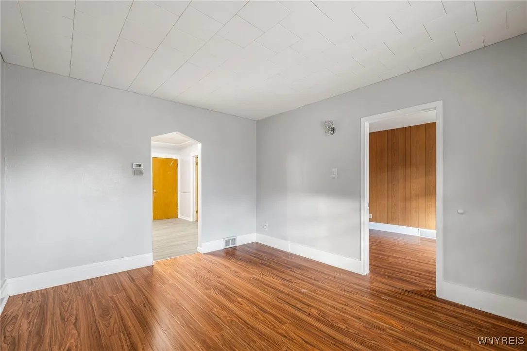 1968 Welch Avenue, Niagara Falls, New York 14303, Niagara Falls, New York 14303, 4 Bedrooms Bedrooms, 8 Rooms Rooms,2 BathroomsBathrooms,Residential,For Sale,1968 Welch Avenue, Niagara Falls, New York 14303,0,B1652500