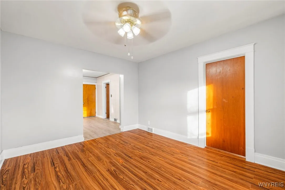 1968 Welch Avenue, Niagara Falls, New York 14303, Niagara Falls, New York 14303, 4 Bedrooms Bedrooms, 8 Rooms Rooms,2 BathroomsBathrooms,Residential,For Sale,1968 Welch Avenue, Niagara Falls, New York 14303,0,B1652500