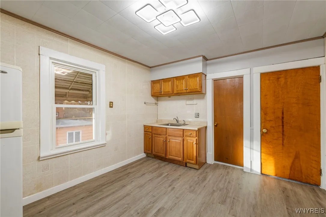 1968 Welch Avenue, Niagara Falls, New York 14303, Niagara Falls, New York 14303, 4 Bedrooms Bedrooms, 8 Rooms Rooms,2 BathroomsBathrooms,Residential,For Sale,1968 Welch Avenue, Niagara Falls, New York 14303,0,B1652500