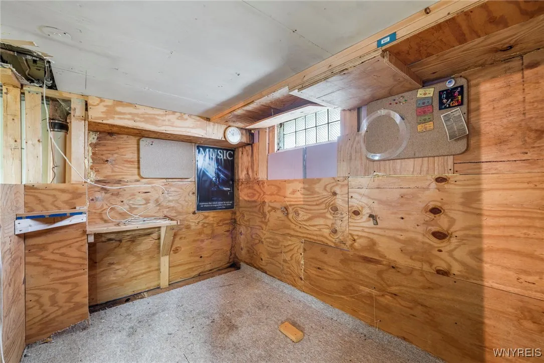 1968 Welch Avenue, Niagara Falls, New York 14303, Niagara Falls, New York 14303, 4 Bedrooms Bedrooms, 8 Rooms Rooms,2 BathroomsBathrooms,Residential,For Sale,1968 Welch Avenue, Niagara Falls, New York 14303,0,B1652500