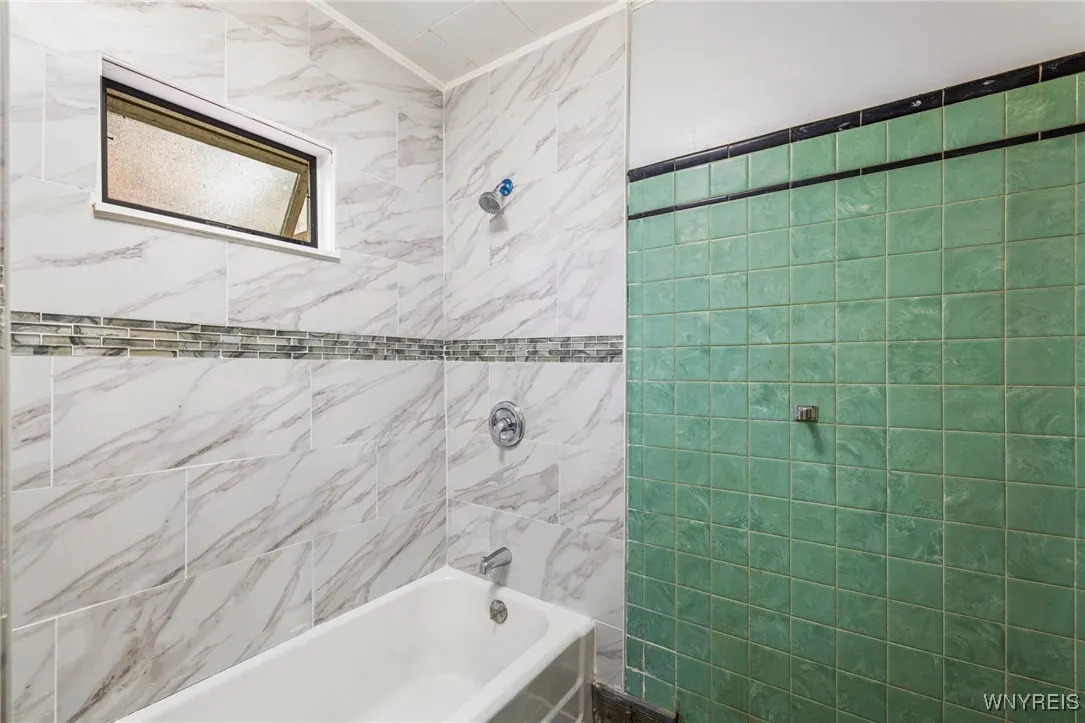 1968 Welch Avenue, Niagara Falls, New York 14303, Niagara Falls, New York 14303, 4 Bedrooms Bedrooms, 8 Rooms Rooms,2 BathroomsBathrooms,Residential,For Sale,1968 Welch Avenue, Niagara Falls, New York 14303,0,B1652500