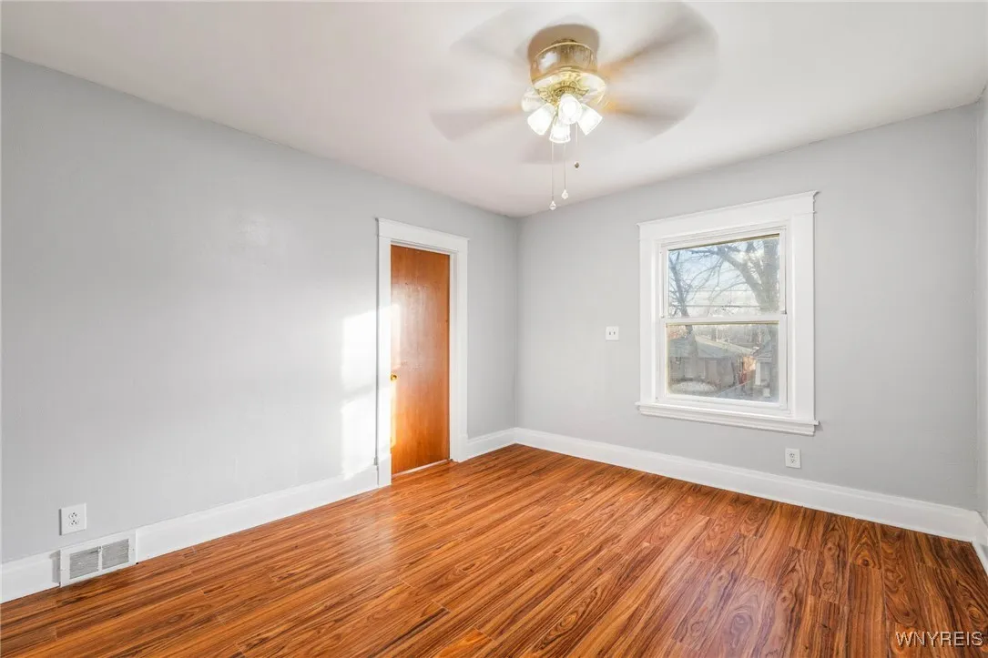 1968 Welch Avenue, Niagara Falls, New York 14303, Niagara Falls, New York 14303, 4 Bedrooms Bedrooms, 8 Rooms Rooms,2 BathroomsBathrooms,Residential,For Sale,1968 Welch Avenue, Niagara Falls, New York 14303,0,B1652500