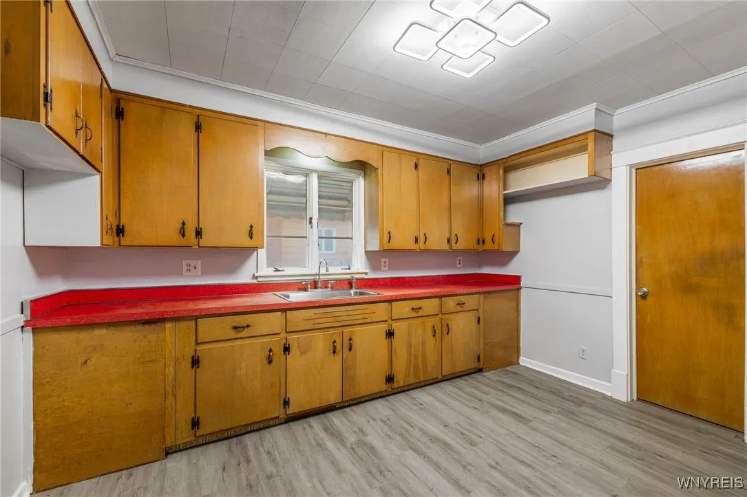 1968 Welch Avenue, Niagara Falls, New York 14303, Niagara Falls, New York 14303, 4 Bedrooms Bedrooms, 8 Rooms Rooms,2 BathroomsBathrooms,Residential,For Sale,1968 Welch Avenue, Niagara Falls, New York 14303,0,B1652500