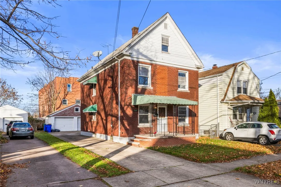 1968 Welch Avenue, Niagara Falls, New York 14303, Niagara Falls, New York 14303, 4 Bedrooms Bedrooms, 8 Rooms Rooms,2 BathroomsBathrooms,Residential,For Sale,1968 Welch Avenue, Niagara Falls, New York 14303,0,B1652500