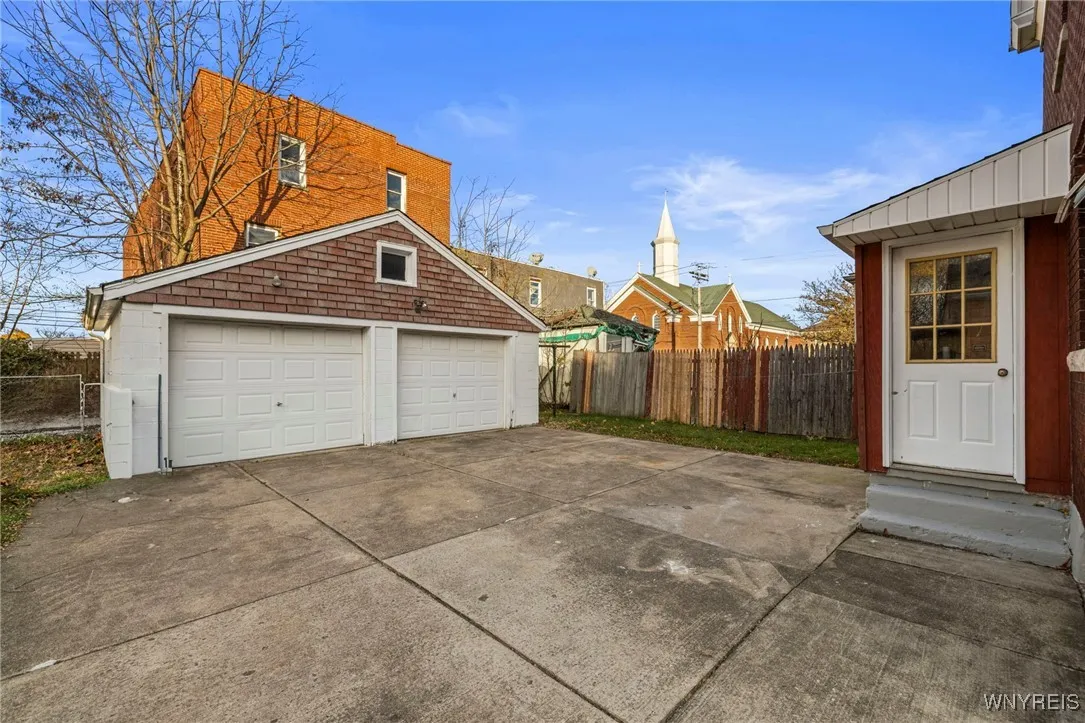 1968 Welch Avenue, Niagara Falls, New York 14303, Niagara Falls, New York 14303, 4 Bedrooms Bedrooms, 8 Rooms Rooms,2 BathroomsBathrooms,Residential,For Sale,1968 Welch Avenue, Niagara Falls, New York 14303,0,B1652500