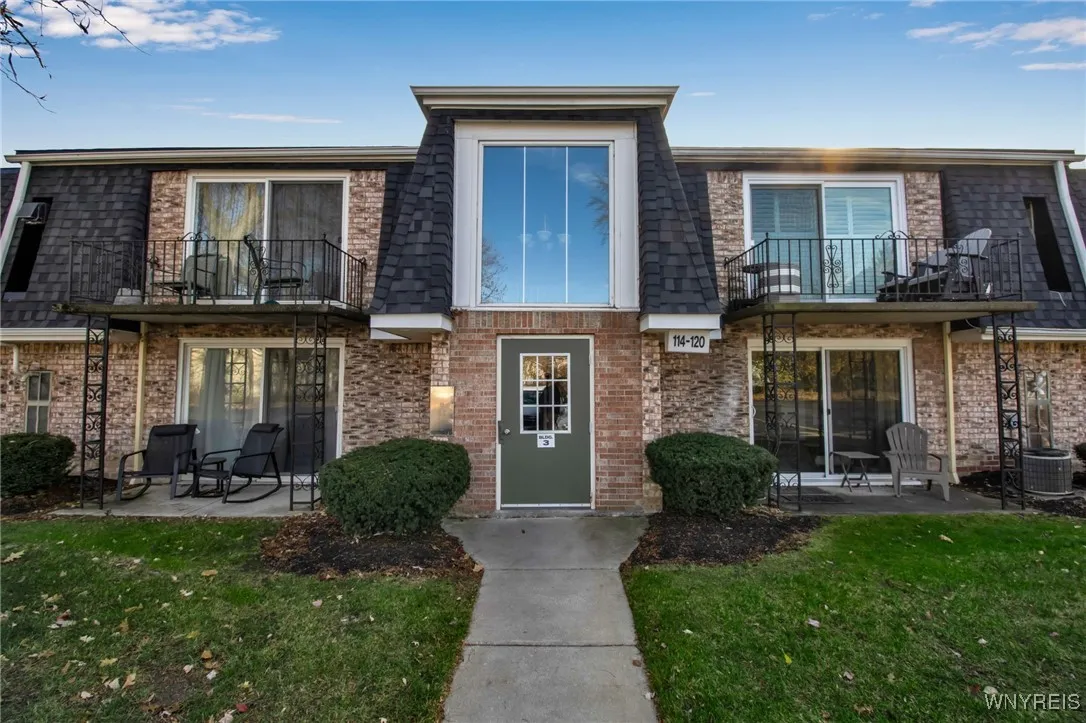 116 Foxberry B Drive, Amherst, New York 14068, Amherst, New York 14068, 2 Bedrooms Bedrooms, 5 Rooms Rooms,1 BathroomBathrooms,Residential,For Sale,116 Foxberry B Drive, Amherst, New York 14068,0,B1651982