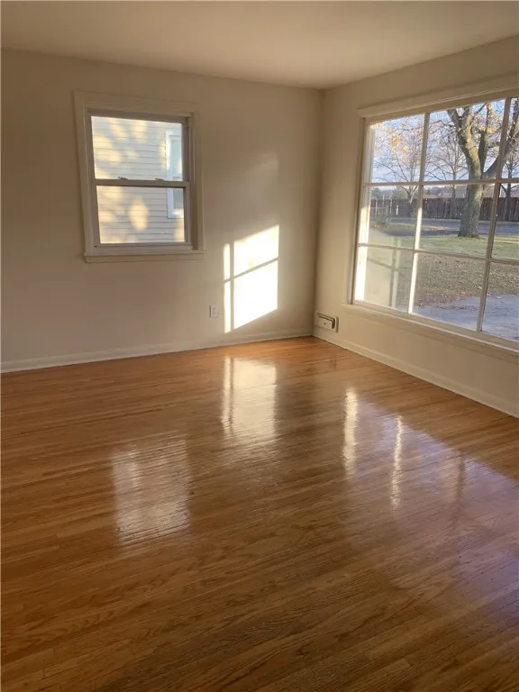 80 Abington Road, Irondequoit, New York 14622, Irondequoit, New York 14622, 4 Bedrooms Bedrooms, 6 Rooms Rooms,2 BathroomsBathrooms,Residential Lease,For Rent,80 Abington Road, Irondequoit, New York 14622,0,R1652109