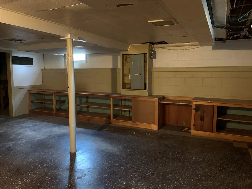 80 Abington Road, Irondequoit, New York 14622, Irondequoit, New York 14622, 4 Bedrooms Bedrooms, 6 Rooms Rooms,2 BathroomsBathrooms,Residential Lease,For Rent,80 Abington Road, Irondequoit, New York 14622,0,R1652109