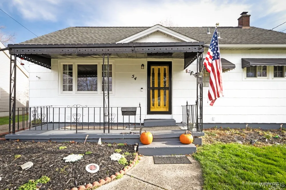 54 Covington Drive, West Seneca, New York 14220, West Seneca, New York 14220, 4 Bedrooms Bedrooms, 6 Rooms Rooms,1 BathroomBathrooms,Residential,For Sale,54 Covington Drive, West Seneca, New York 14220,0,B1652549