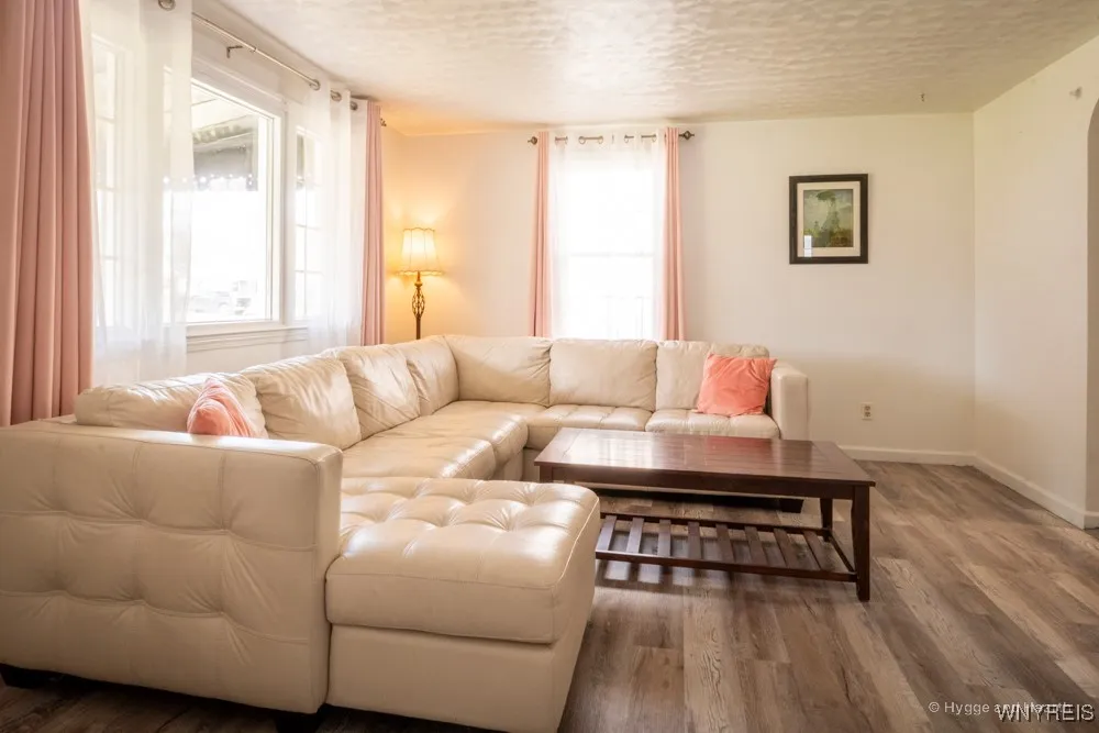 54 Covington Drive, West Seneca, New York 14220, West Seneca, New York 14220, 4 Bedrooms Bedrooms, 6 Rooms Rooms,1 BathroomBathrooms,Residential,For Sale,54 Covington Drive, West Seneca, New York 14220,0,B1652549