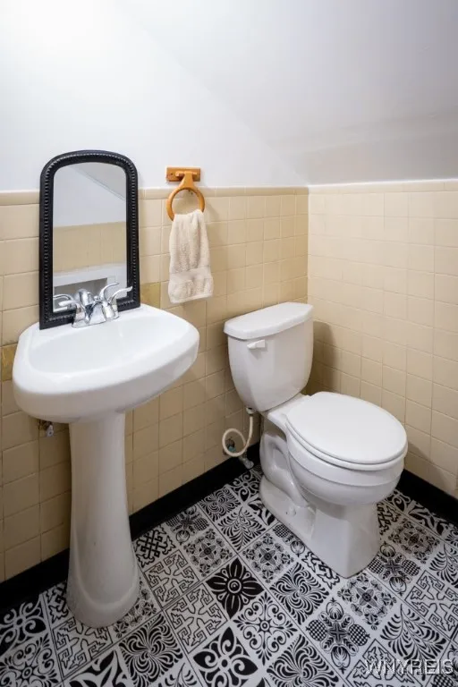 54 Covington Drive, West Seneca, New York 14220, West Seneca, New York 14220, 4 Bedrooms Bedrooms, 6 Rooms Rooms,1 BathroomBathrooms,Residential,For Sale,54 Covington Drive, West Seneca, New York 14220,0,B1652549