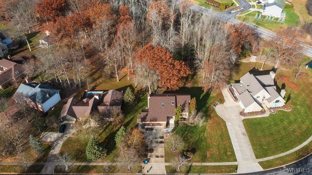 18 Islewoods, Grand Island, New York 14072, Grand Island, New York 14072, 5 Bedrooms Bedrooms, 12 Rooms Rooms,3 BathroomsBathrooms,Residential,For Sale,18 Islewoods, Grand Island, New York 14072,0,B1646349