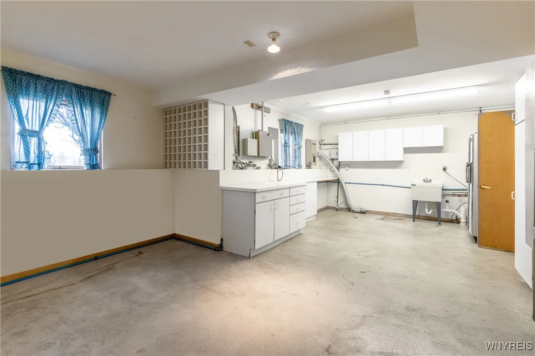 18 Islewoods, Grand Island, New York 14072, Grand Island, New York 14072, 5 Bedrooms Bedrooms, 12 Rooms Rooms,3 BathroomsBathrooms,Residential,For Sale,18 Islewoods, Grand Island, New York 14072,0,B1646349