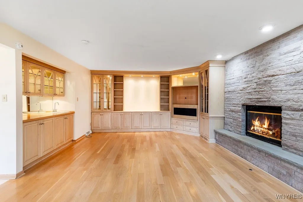 18 Islewoods, Grand Island, New York 14072, Grand Island, New York 14072, 5 Bedrooms Bedrooms, 12 Rooms Rooms,3 BathroomsBathrooms,Residential,For Sale,18 Islewoods, Grand Island, New York 14072,0,B1646349