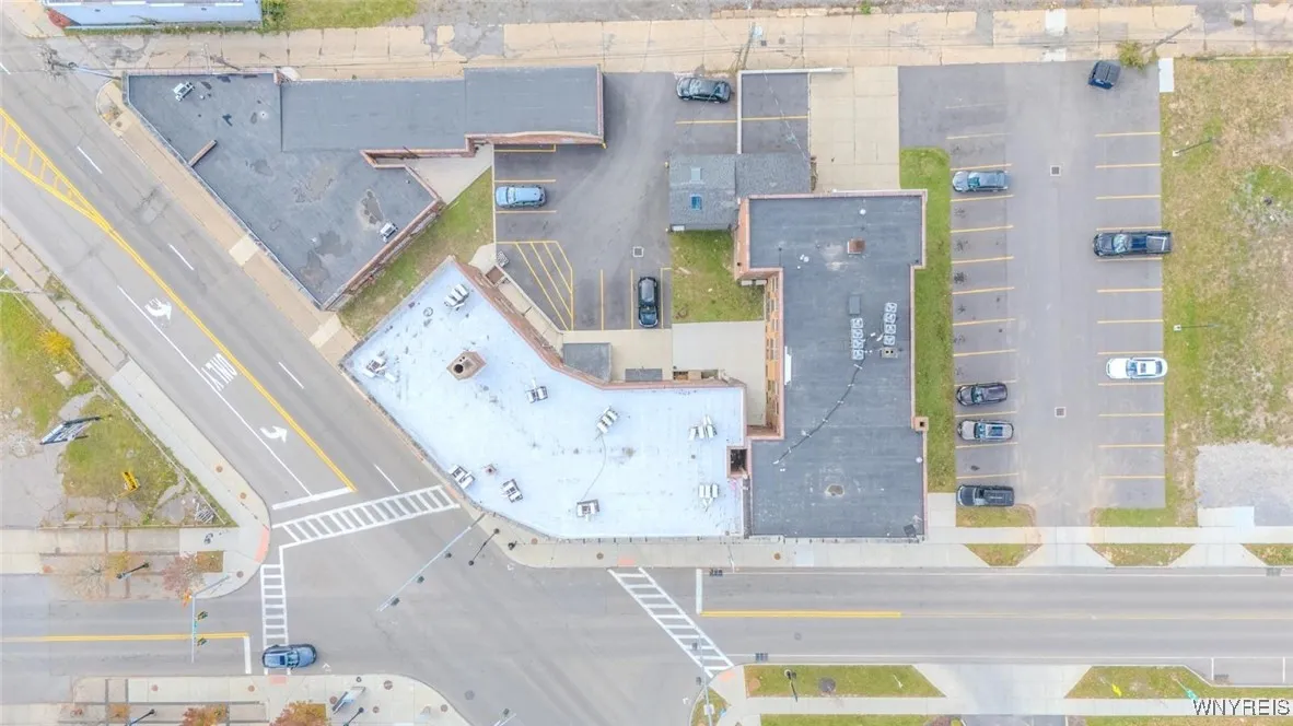 524 Main Street, Niagara Falls, New York 14301, Niagara Falls, New York 14301, ,Commercial Lease,For Rent,524 Main Street, Niagara Falls, New York 14301,0,B1652097