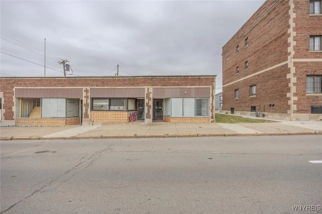 524 Main Street, Niagara Falls, New York 14301, Niagara Falls, New York 14301, ,Commercial Lease,For Rent,524 Main Street, Niagara Falls, New York 14301,0,B1652097