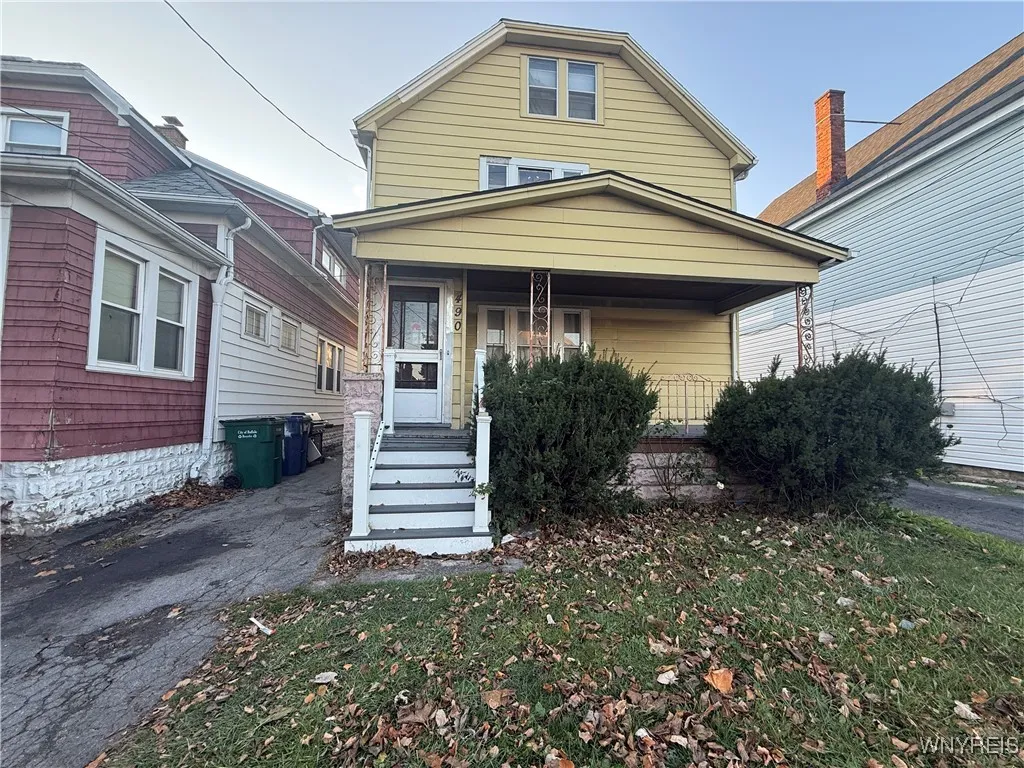 490 South Ogden Street W, Buffalo, New York 14206, Buffalo, New York 14206, 6 Bedrooms Bedrooms, ,2 BathroomsBathrooms,Residential,Closed,490 South Ogden Street W, Buffalo, New York 14206,0,B1652243