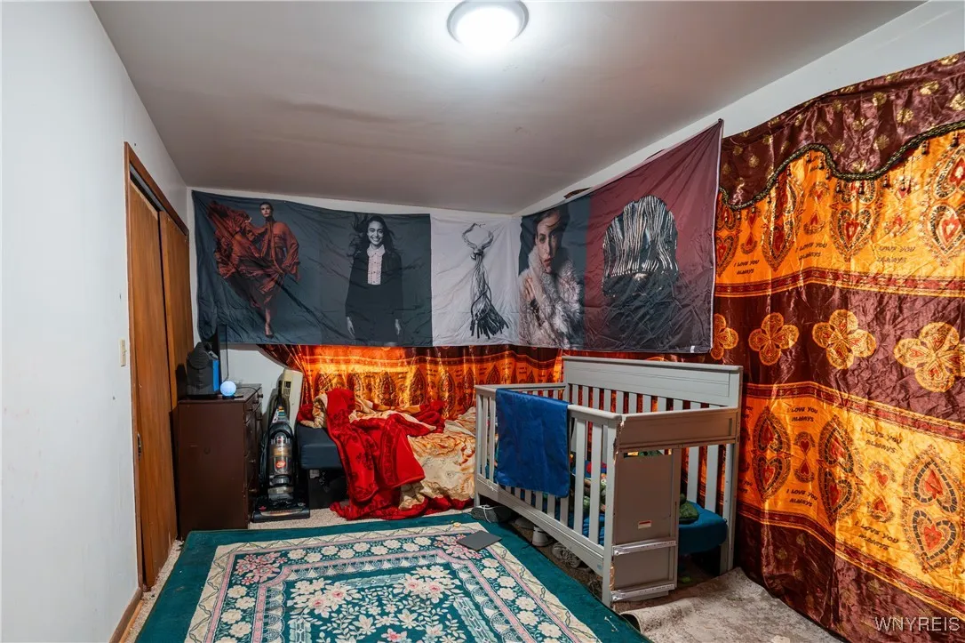 2128 Jerauld Avenue, Niagara Falls, New York 14305, Niagara Falls, New York 14305, 6 Bedrooms Bedrooms, ,4 BathroomsBathrooms,Residential,For Sale,2128 Jerauld Avenue, Niagara Falls, New York 14305,0,B1651182