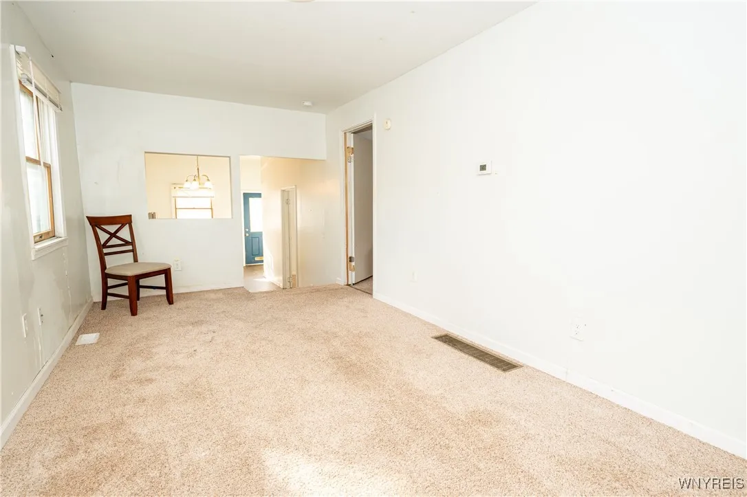 2128 Jerauld Avenue, Niagara Falls, New York 14305, Niagara Falls, New York 14305, 6 Bedrooms Bedrooms, ,4 BathroomsBathrooms,Residential,For Sale,2128 Jerauld Avenue, Niagara Falls, New York 14305,0,B1651182